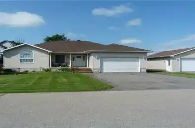 40 Lori Lane North Dundas Ontario K0C 2H0