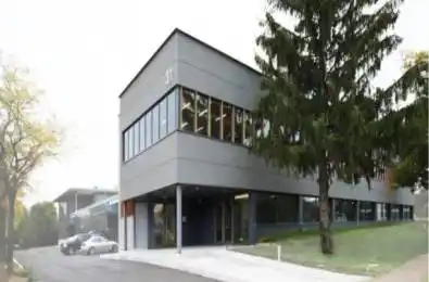 31 Scarsdale Road Unit# 2 Toronto C13 Ontario M3B 2R2