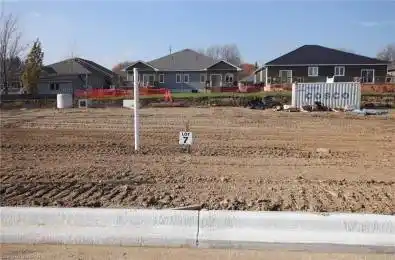784&786 BRYANS Drive Huron East Ontario N0G 1H0