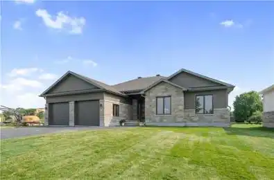 29 WHITETAIL Avenue South Stormont Ontario K0C 1P0