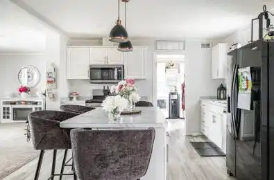 29 Hickory Hollow Haldimand Ontario N0A 1L0