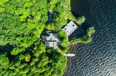 2045 Muskoka Rd 118 Road Unit# 10 Muskoka Lakes Ontario P1L 1W8