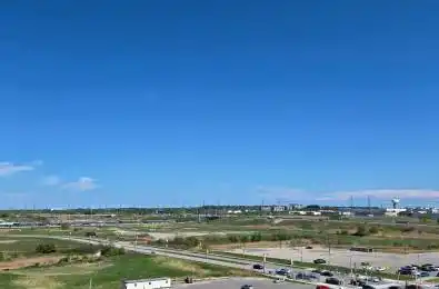 38 Simcoe Promenade Unit# C914 Markham Ontario L6G 0H5