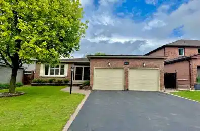 915 Leslie Valley Drive Newmarket Ontario L3Y 7G2