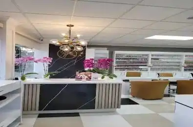 3417 Yonge Street Toronto C04 Ontario M4N 2N1