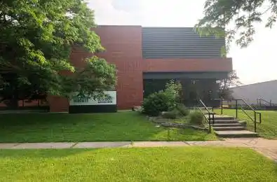7 Rimini Mews Unit# Opt. 2 Mississauga Ontario L5N 4K1