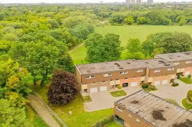 22 Tandridge Crescent Unit# 808 Toronto W10 Ontario M9W 2P2