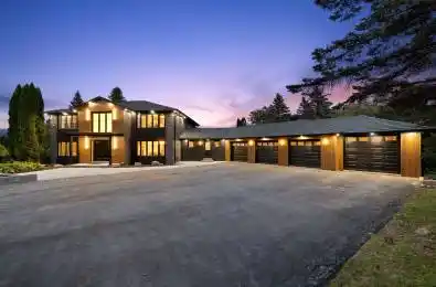 372 Burns Boulevard King Ontario L7B 1E1
