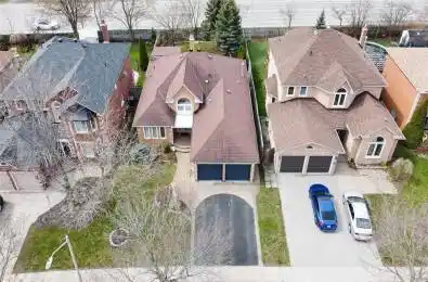 85 Cityview Circle Barrie Ontario L4N 7V1
