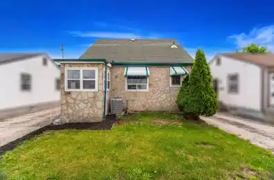 128 Cross Avenue Oakville Ontario L6J 2W6