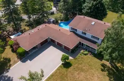 1983 Innisfil Heights Crescent Innisfil Ontario L9S 4A7