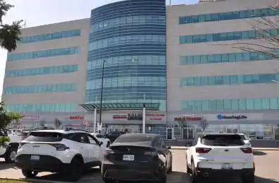 2250 Bovaird Drive Unit# 403 Brampton Ontario L6R 3J5