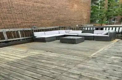614 COLLEGE Street Unit# 1 Toronto C01 Ontario M6G 1B4