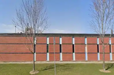 116 Howden Road Toronto E04 Ontario M1R 3E4