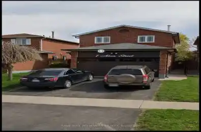 7 Adam Street Brampton Ontario L6Z 2S4