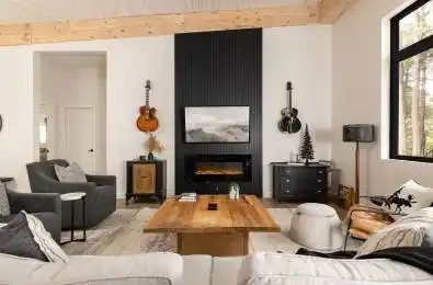1-1387 Oxbow Lake Road Lake of Bays Ontario P1H 2J6