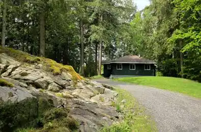 36 Roberts Lake Road Seguin Ontario P2A 2W8