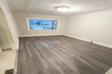 55 Chamberlain U2 Avenue Toronto W04 Ontario M6E 4J9