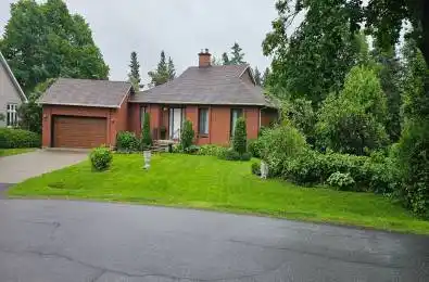 8 Swans Way Beacon Hill North - South and Area Ontario K1J 8X2