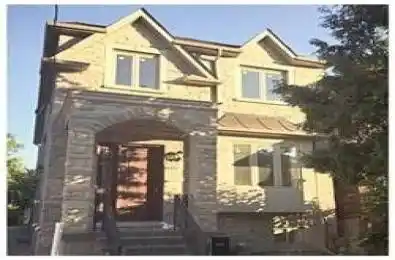 13 Denton Avenue Toronto E03 Ontario M4C 1T7