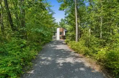 108 EDITH MARGARET Place Carp - Huntley Ward Ontario K2W 1A8