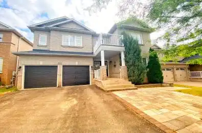 Main 114 Red River Crescent Newmarket Ontario L3X 2R1