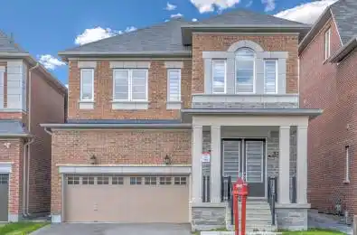 32 Red Giant Street Richmond Hill Ontario L4C 4Y4