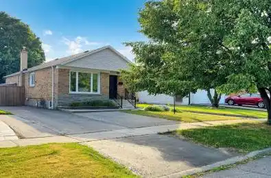 33 Mendip Crescent Toronto E04 Ontario M1P 1Y3
