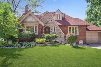 1048 Royal York Road Toronto W08 Ontario M8X 2G7