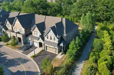 2449 Village Common Oakville Ontario L6M 0S2
