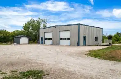 19 Warren Crescent Perth Ontario K7H 0A9