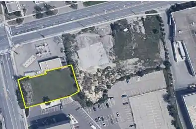 3633 Dufferin Street Toronto C06 Ontario M3K 1N5