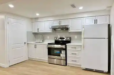2 Madsen Crescent Markham Ontario L3R 4P3