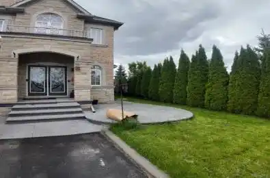 28 Lavallee Crescent Brampton Ontario L6X 0E4