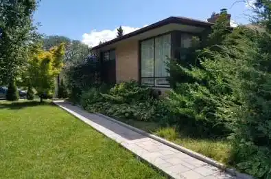 2100 Lorelei Road Unit# Basement Unit Mississauga Ontario L5A 1C3