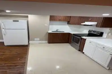 32 Willick Place Brampton Ontario L6X 4Z6