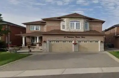 62 Robertson Davies Drive Brampton Ontario L7A 2E5