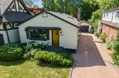 33 Ash Crescent Toronto W06 Ontario M8W 1E4