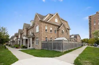 118 Mary Chapman Boulevard Toronto W05 Ontario M9M 0B3