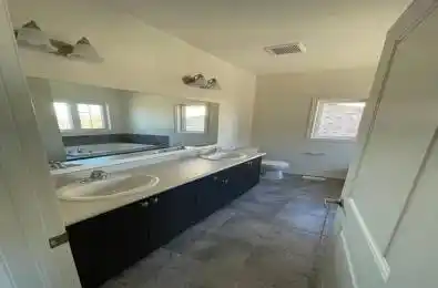 28 Prestige Court Brampton Ontario L6S 1J2