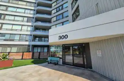 300 Alton Towers Circle Unit# 904 Toronto E07 Ontario M1V 4X9