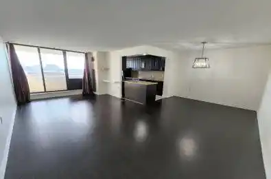 18 Knightsbridge Road Unit# 1510 Brampton Ontario L6T 3X5