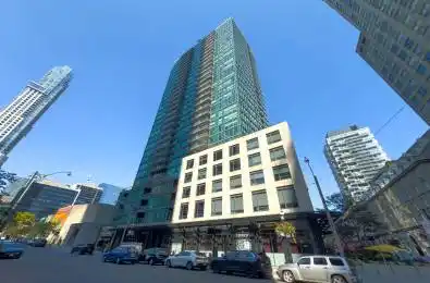 1 Scott Street Unit# 806 Toronto C08 Ontario M5E 1A1