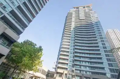 33 Elm Drive Unit# 1109 Mississauga Ontario L5B 4M2