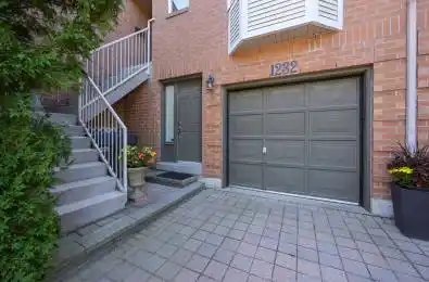 1232 Upper Village Drive Mississauga Ontario L5E 3H6