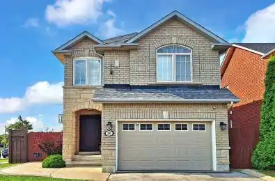 28 Wakely Boulevard Caledon Ontario L7E 2G9