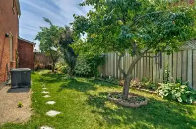 5255 Tagish Court Mississauga Ontario L5R 2N6