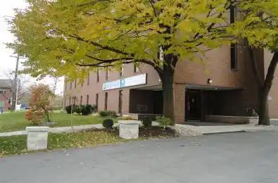 1376 Bank Street Unit# 212 Billings Bridge - Riverside Park and Area O
