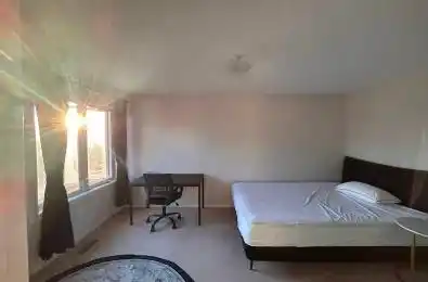 2743 Hammond Road Mississauga Ontario L5K 2M5