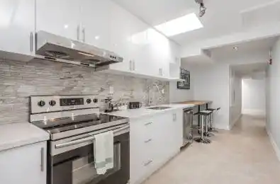 77 Homewood Avenue Toronto C08 Ontario M4Y 2K1